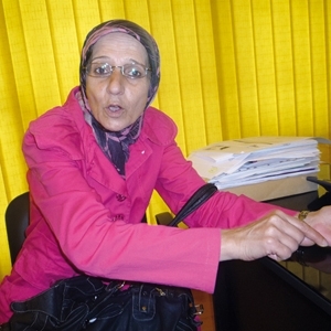 دلال، وما أكثر الإذلال!