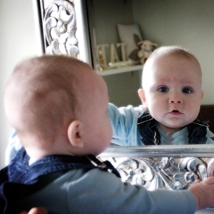 التوائم ونظرة المجتمع