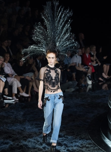 Louis Vuitton من عروض باريس لربيع وصيف <strong>2014</strong>