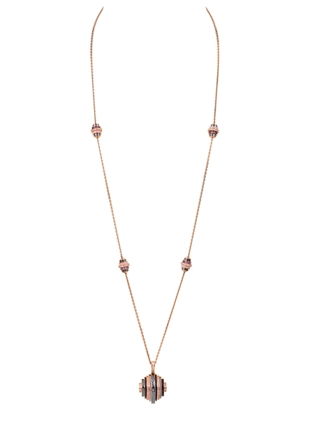 قلادة بسلسلة طويلة من Cartier