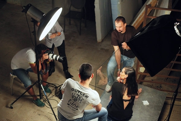 في الكواليس Behind The Scenes