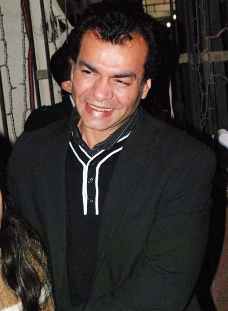 دموع محمد محيي