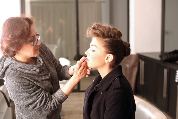 في الكواليس Behind The Scenes