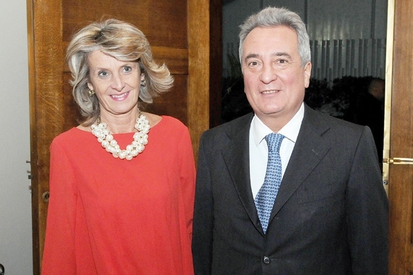 السفير الإيطالي وزوجته