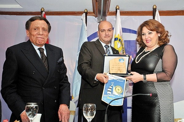 تكريم نهال عنبر