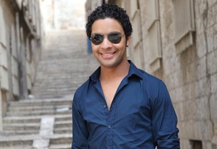 أحمد جمال يغني من ألحان حلمي بكر