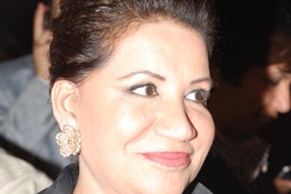 سعاد مشغولة بـ 'ثريا'