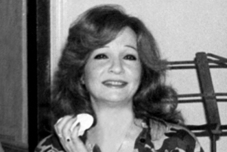 شادية تطلب من أقاربها عدم التصوير في احتفالها بعامها الثمانين