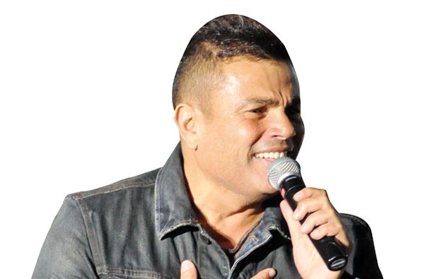 هل تعرض عمرو دياب لأزمة صحية؟