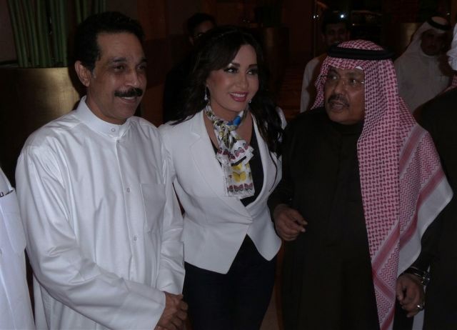 عبدالله الرويشد وأبو بكر سالم يفاجئان لطيفة وعبادي الجوهر يفاجئهم!