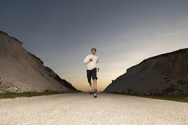 <strong>5</strong> حلول لممارسة الرياضة بعيداً عن المنزل