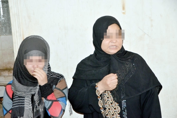 رفعوا شعار ممنوع انضمام الغرباء: عصابة عائلية جداً!