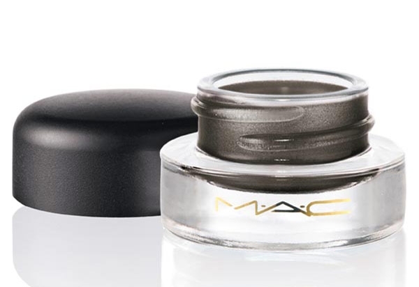 M.A.C Divine Night Fluidline Stare & Speculation