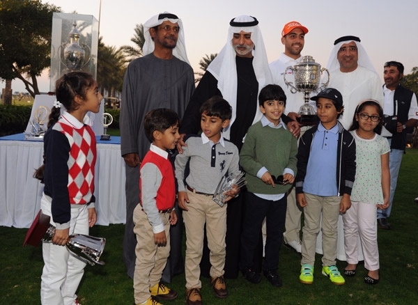 تكريم انجال الشيخ ذياب آل نهيان المشاركين في بطولة الجولف