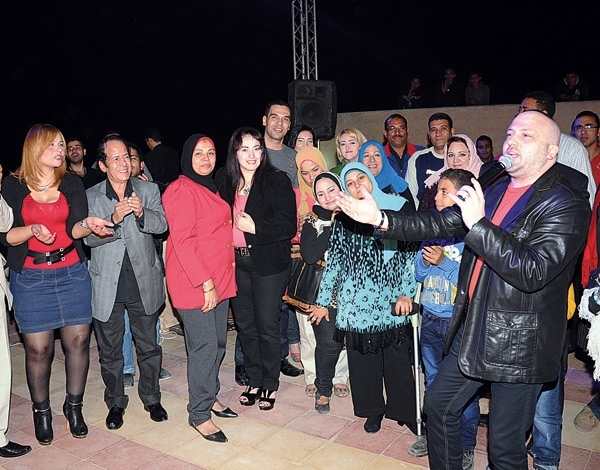 فنانون يحتفلون باليوم العالمي لذوي الاحتياجات الخاصة