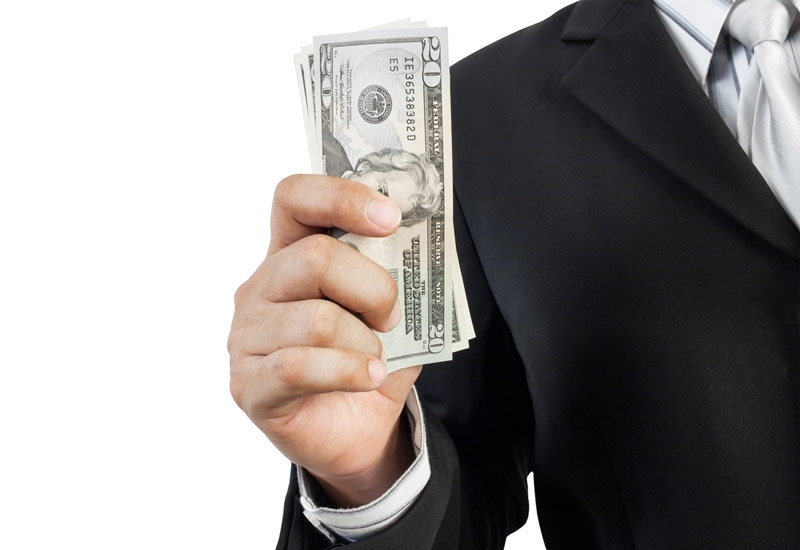 <strong>4</strong> مواقف 'البقشيش' فيها ضروريّ