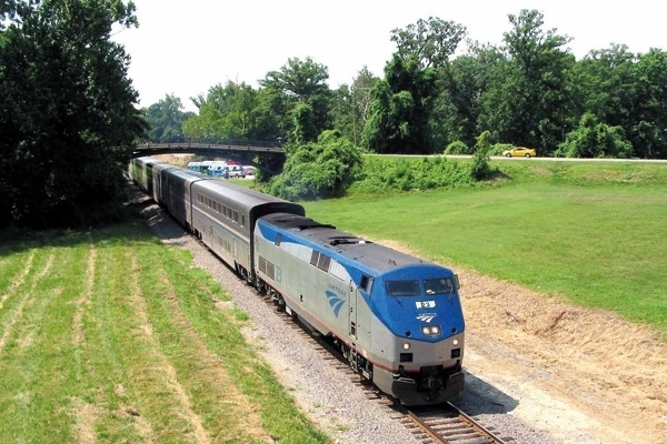 <strong>40</strong> عنواناً حول العالم لأربع هوايات 