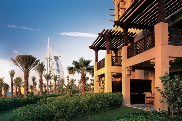 دبي العصريّة الإمارة التي تضجّ بالترف مهما كان بسيطًا