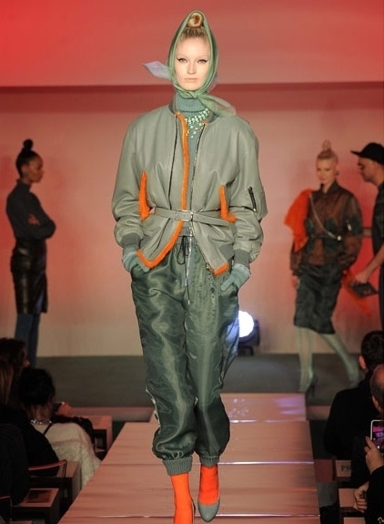 عرض Jean Paul Gaultier من باريس