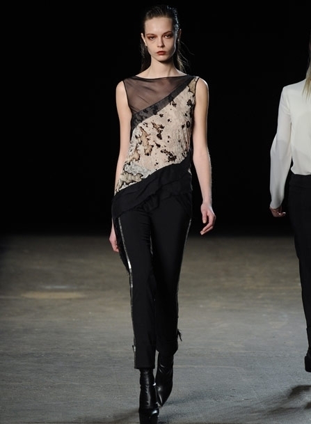 عرض Philosophy من نيويورك