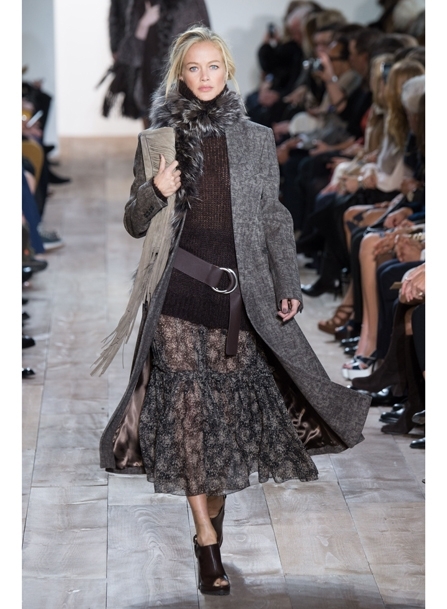 من قال إنّ مهنة العارضة تنتهي بعد العشرينات؟