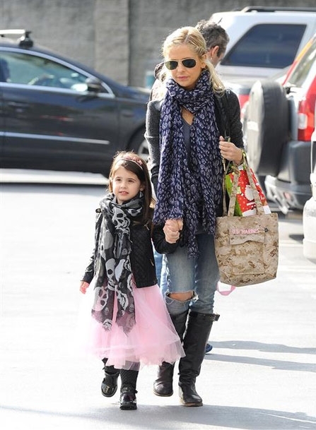 Sarah Michelle Gellar takes daughter Charlotte to Ballet