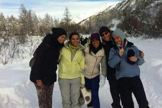 مجموعة الشباب أثناء رحلتهم لجبال سانت كاترين