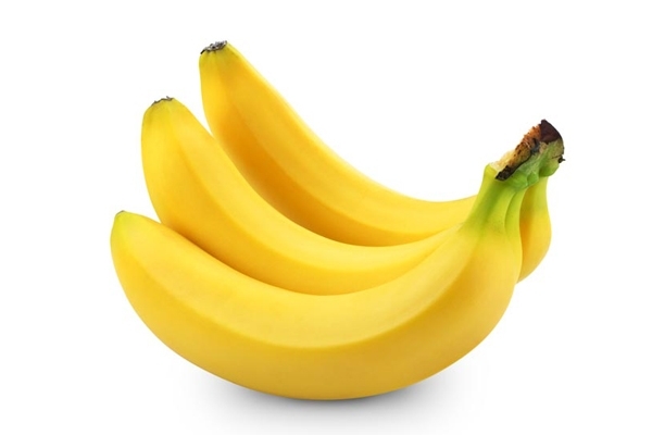 الموز لتخفيف الهالات الداكنة تحت العينين