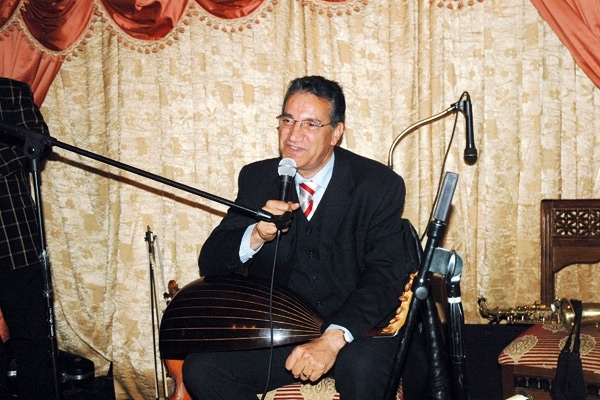 عازف العود المغربي الحاج يونس