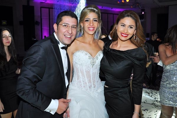 مي سليم والعروسان