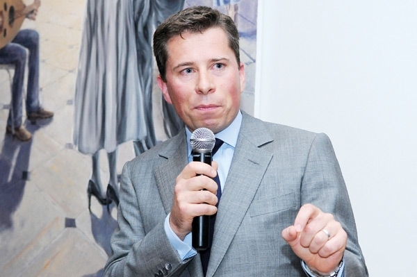 السفير البريطاني توم فلتشر