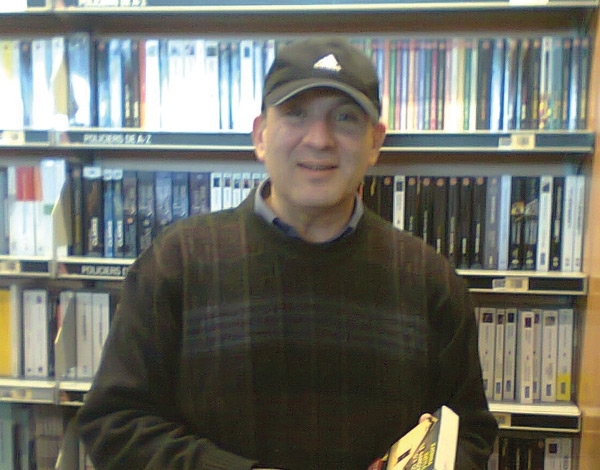 سامر درويش: شاعر ومترجم لبناني 