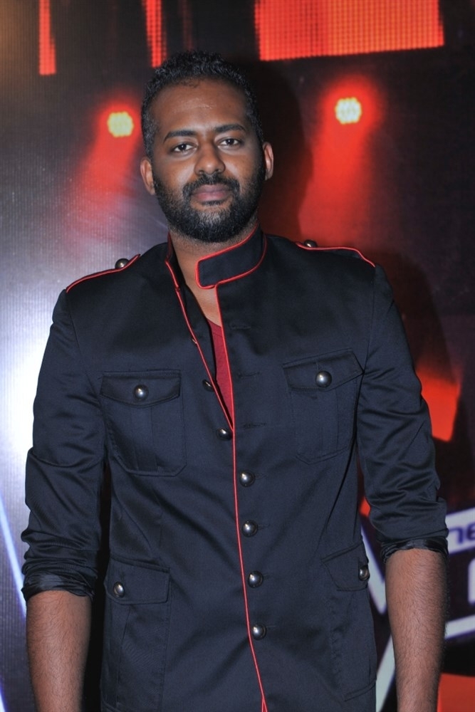 هل رأيتم كيف يشجّع والد نايل ووالدته ابنهما؟!