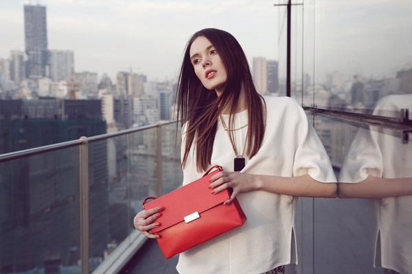 ROOFTOP على السطح