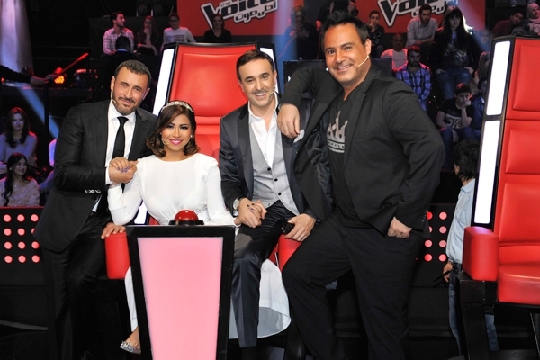 إطلالات المدرّبين ومقدّمَي البرنامج في محكمة الموضة <strong>LIVE 1 </strong>Fashion Court