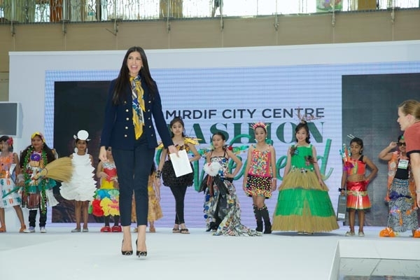 سيرين عبد النور في عروض أزياء مردف سيتي سنتر