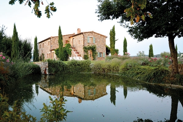 باتريسيو فرننداني في منزله التوسكاني: بساطة... معجزة في بساطتها!