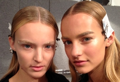 البرق بكل ألوانه وبالدرجات التي تفضّلينها في <strong  dir='ltr'>3</strong> إطلالات مختلفة