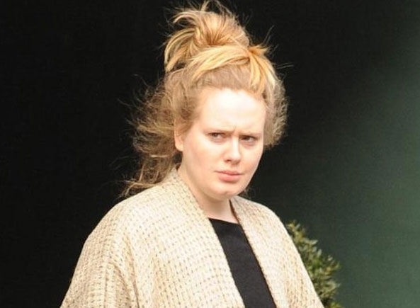 هل تذكرون أديل؟ ولماذا ترتدي ثياب النوم؟