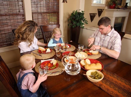 إجعلي وقت العشاء من أولوياتك