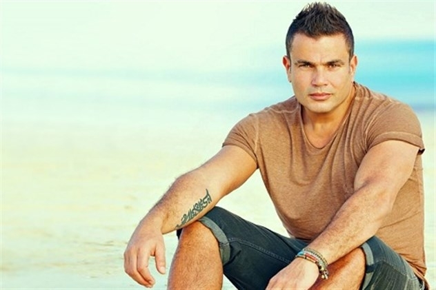 عمرو دياب يلحق بشيريهان ويغادر سباق رمضان