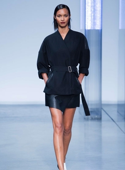 عرض Helmut Lang من نيويورك