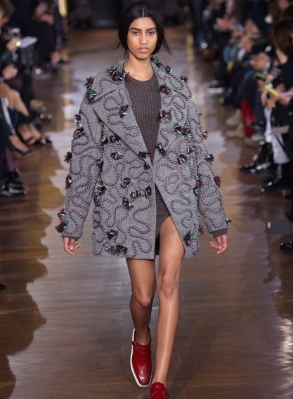 عرض Stella McCartney من باريس