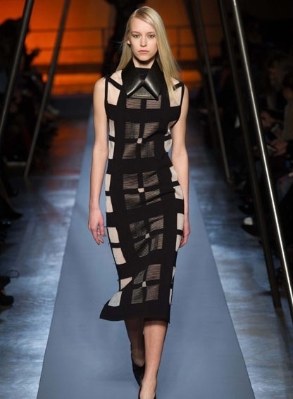 عرض Roland Mouret من باريس