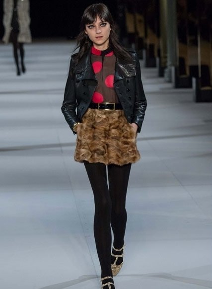 عرض Saint Laurent من باريس