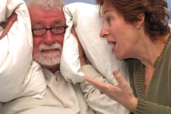 ما سرّ الثرثرة الدائمة؟