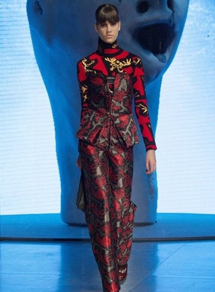 عرض Kenzo من باريس