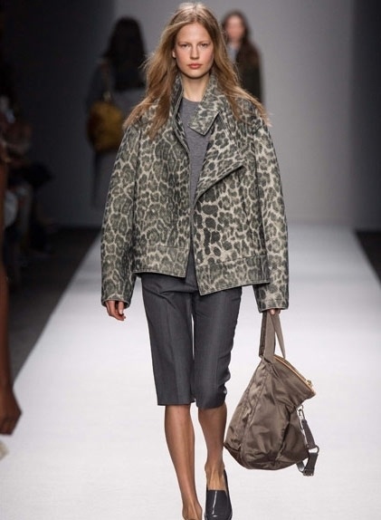 عرض Vanessa Bruno من باريس