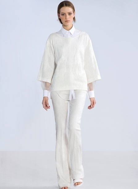 في عرض Philosophy، الأبيض ملك الأناقة