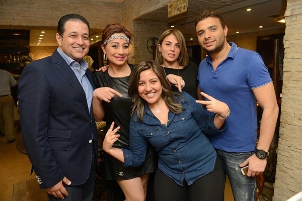 رامي صبري وزوجته ومي كساب مع بسمة وزوجها